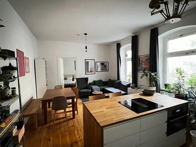 Wohnen mit Charakter: 2-Zimmer-Wohnung in Berlin-Friedrichshain — photo 1